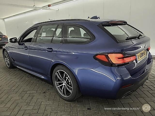 BMW 5-SERIE Touring 520e 272pk M-Sport Origineel NL Leer LED