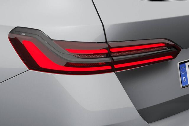 BMW 5-SERIE Touring 530e M Sport Edition | M Sport Pro | Innovation Pack | Travel Pack | Comfort Pack | Trekhaak