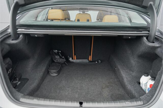 BMW 5-SERIE 530i High Ex Luxury Schuifdak Comfortstoel Navi Trekhaak Camera