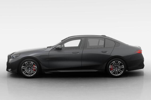BMW 5-SERIE Sedan 530e M Sport Edition | M Sport Pro | Innovation Pack | Travel Pack | Comfort Pack