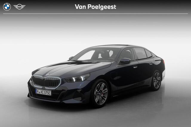 BMW 5-SERIE Sedan 530e M Sport Edition | M Sport Por | Innovation Pack | Travel Pack | Comfort Pack