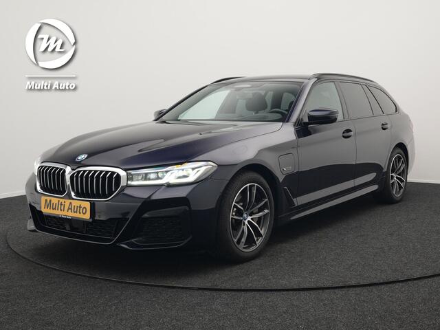 BMW 5-SERIE Touring 530e M Sport Plug In Hybrid 293pk PHEV | Trekhaak af Fabriek | Laser LED | Adaptive Cruise | Head Up | Camera | Keyless | Lederen Sportstoelen | Apple Carplay | Sfeerverlichting |