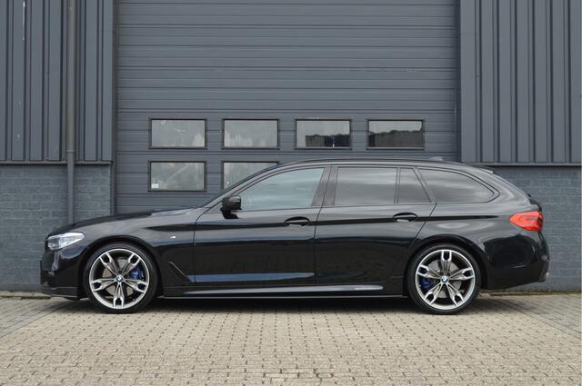 BMW 5-SERIE Touring 530d xDrive High Executive | PERFORMANCE | PANO | ACC | HUD | TREKHAAK |