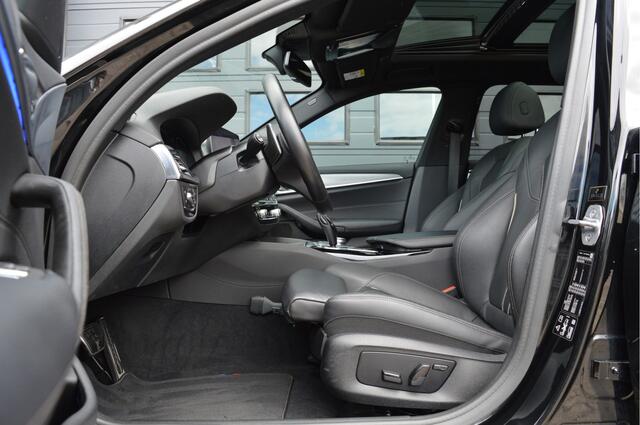 BMW 5-SERIE Touring 530d xDrive High Executive | PERFORMANCE | PANO | ACC | HUD | TREKHAAK |