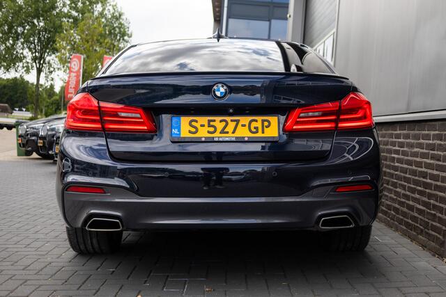 BMW 5-SERIE 530e 252 pk iPerformance High Executive M-Sportpakket / Head-Up/ 360-Camera/ Keyless/ Leder/ Sport-Stoelen/ Stoel.Verw/ Led-Koplamp/ Park.Sens/ 19'' LMV