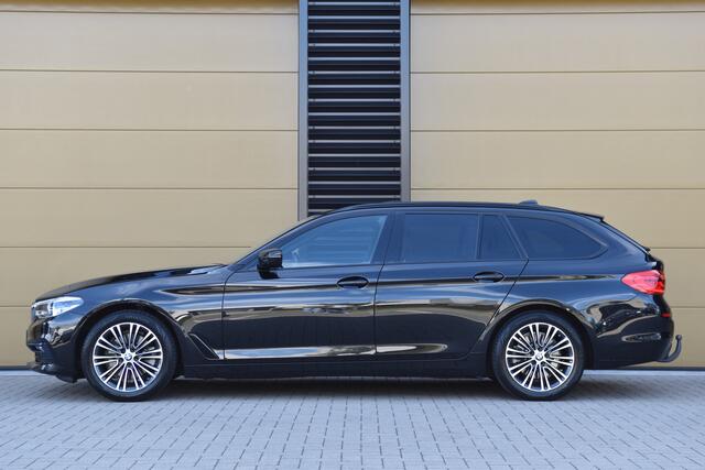 BMW 5-SERIE Touring 520i High Executive * Sport line * Head-up * Elektrische stoelen * Stoelverwarming * LED *