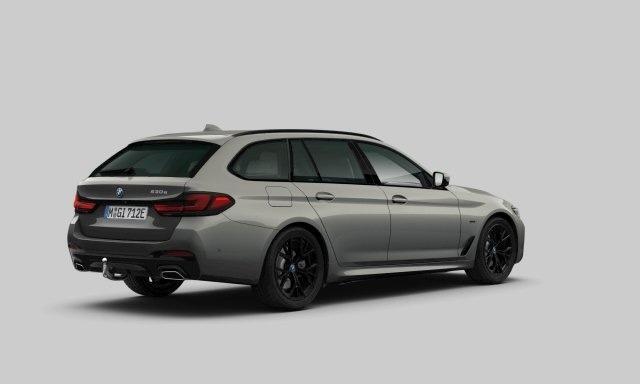 BMW 5-SERIE Touring 530e M-Sport | Panoramadak | CoPilot | Elektr. Trekhaak