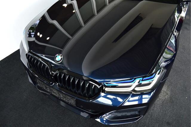 BMW 5-SERIE Touring 530e Hybride M-Sportedition | Comf.Stoelen | Vol !