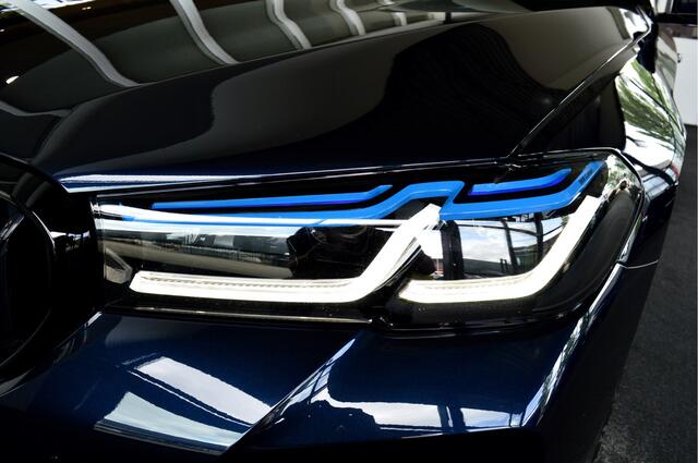 BMW 5-SERIE Touring 530e Hybride M-Sportedition | Comf.Stoelen | Vol !