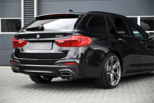 BMW 5-SERIE Touring 530i M-SPORT / PANO / LEDER / MEMORY / HUD / LED / 20" / DEALER ONDERHOUDEN
