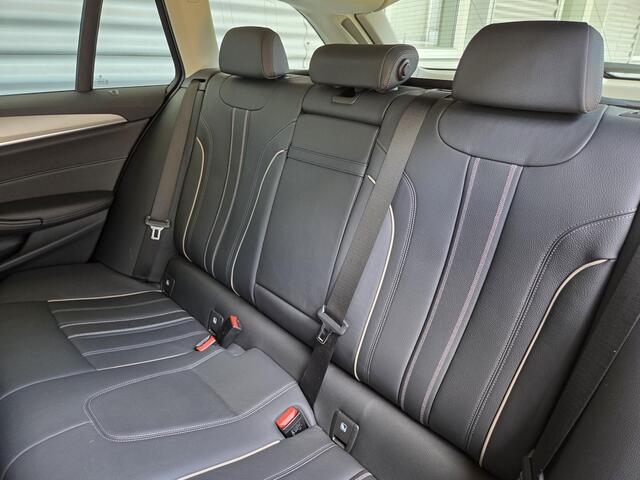 BMW 5-SERIE Touring 520i Business Edition Plus