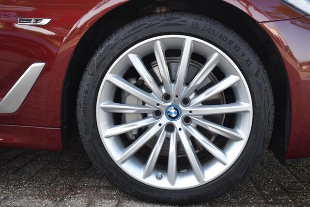 BMW 5-SERIE Touring 530e xDrive M-Sport Pano ACC Head Up HiFi Comfort