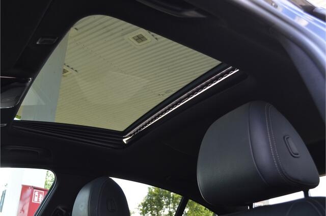 BMW 5-SERIE 530i High Executive Sportline | Schuif/-kantel dak | Leer | Elektr trekhaak | Keyless | Carplay | a.Camera | 19'' LMV | Shadowline | Stoelverwarming