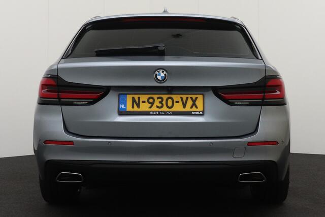 BMW 5-SERIE Touring 520d Sport Line Sportstoelen Memory 20' LMV Laser-light