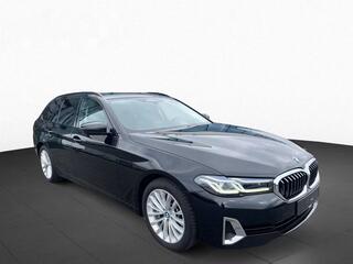 bmw-5-serie-touring-530ia-luxury-**
