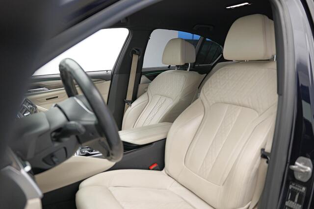 BMW 5-SERIE 530e xDrive iPerformance High Executive |M-Pakket|Memory|Camera|
