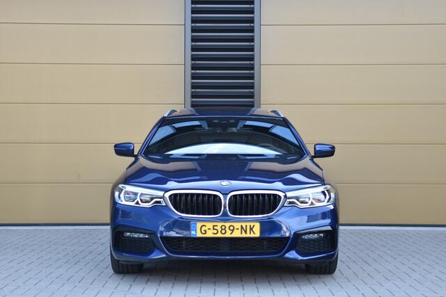 BMW 5-SERIE Touring 530i High Executive Edition * M Sportpakket * Panorama dak * Comfortstoelen * Head-up * HIFI *
