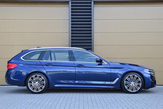 BMW 5-SERIE Touring 530i High Executive Edition * M Sportpakket * Panorama dak * Comfortstoelen * Head-up * HIFI *