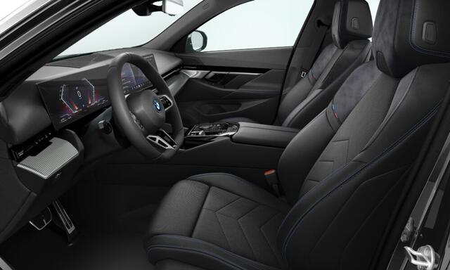 BMW 5-SERIE 530e M-Sport - Driving Ass Plus - Camera - Stoelverwarming - Adapt. LED