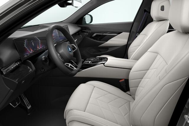 BMW 5-SERIE Touring 530e M Sport Edition | M Sport Pro | Travel Pack | Comfort Pack | Trekhaak