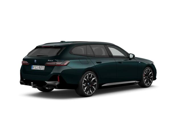 BMW 5-SERIE Touring 530e M Sport Edition | M Sport Pro | Innovation Pack | Travel Pack | Comfort Pack | Trekhaak