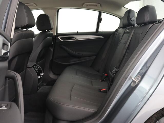 BMW 5-SERIE 520e Executive | Head-Up | Leder | 360 Camera | Stoelverwarming | Live Cockpit | Carplay | Navigatie | Park Assist | PHEV | Plug In