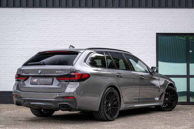BMW 5-SERIE Touring 530e xDrive M-Sport CoPilot Panorama Trekhaak 360