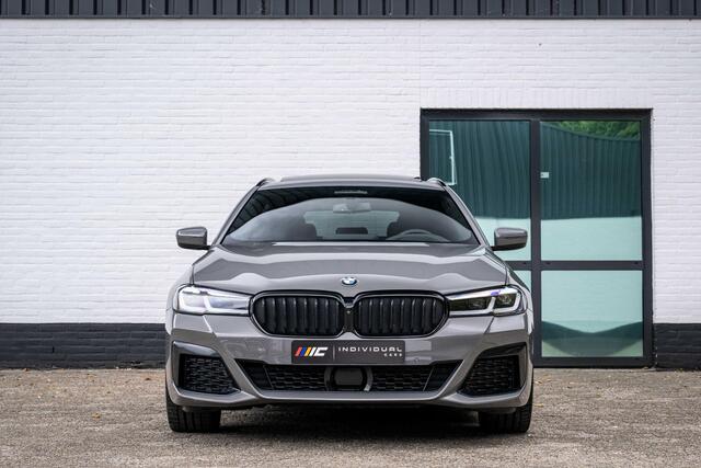 BMW 5-SERIE Touring 530e xDrive M-Sport CoPilot Panorama Trekhaak 360