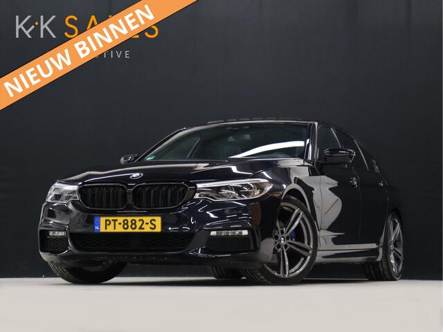 BMW 5-SERIE 520i High Executive [SCHUIFKANTELDAK, MEMORY SEATS, HUD, PDC V+A, CRUISE CONTROL, APPLE CARPLAY, STOELVERWARMING, AUTOMATISCHE AIRCO, NAVIGATIE, NIEUWSTAAT]