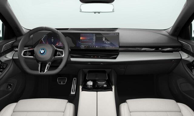 BMW 5-SERIE 530e Sedan | M Sport Edition | M Sportpakket Pro | Innovation Pack | Travel Pack | Comfort Pack