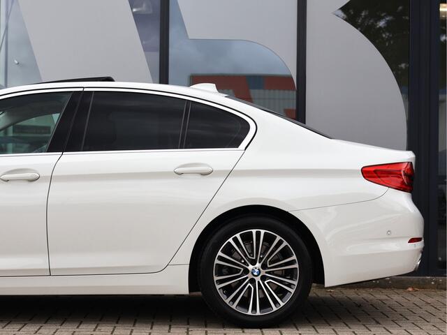 BMW 5-SERIE 520d High Executive | HUD | ACC | Leder | Active Steering | Adaptive LED |