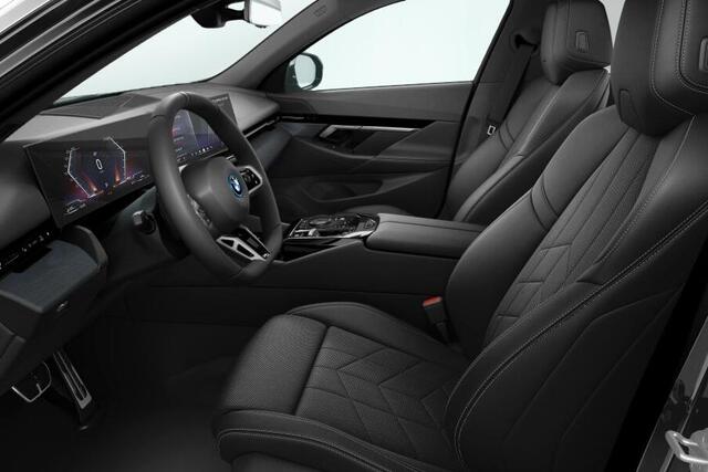 BMW 5-SERIE Touring 530e Travel Pack M Sportpakket Aut. - Verwacht: September 2025