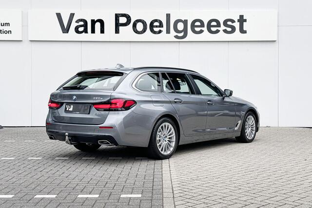 BMW 5-SERIE Touring 520e Business Edition Plus Comfortstoelen | Laserlicht | Trekhaak | Leder