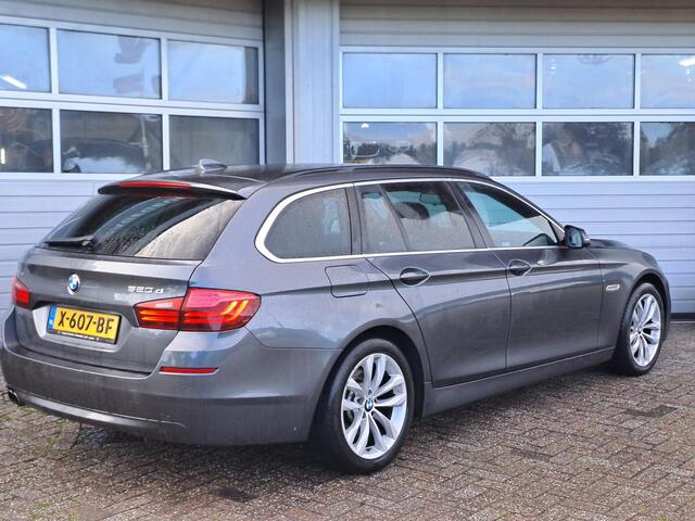 BMW 5-SERIE Touring 520xd High Executive, Xenon, Cruise Control, Stoelverwarming, Lederen Bekleding