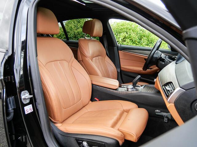 BMW 5-SERIE 540i 340PK High Executive | PANODAK | LEDER | MEMORY |