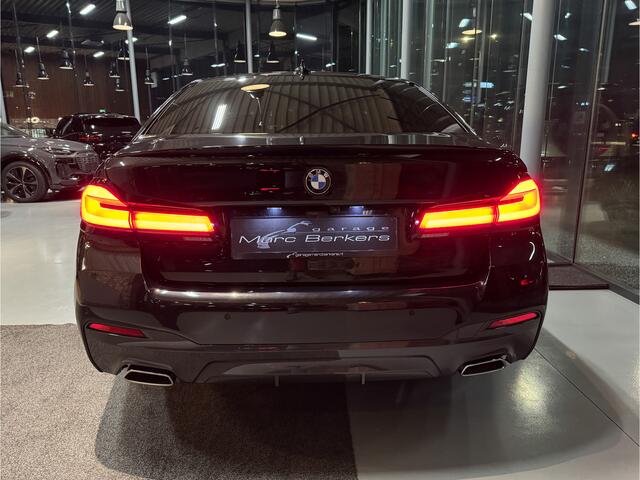 BMW 5-SERIE 530e High Executive M-Sport, Massage, Trekhaak, B&O, stoelventilatie, HUD VOL!