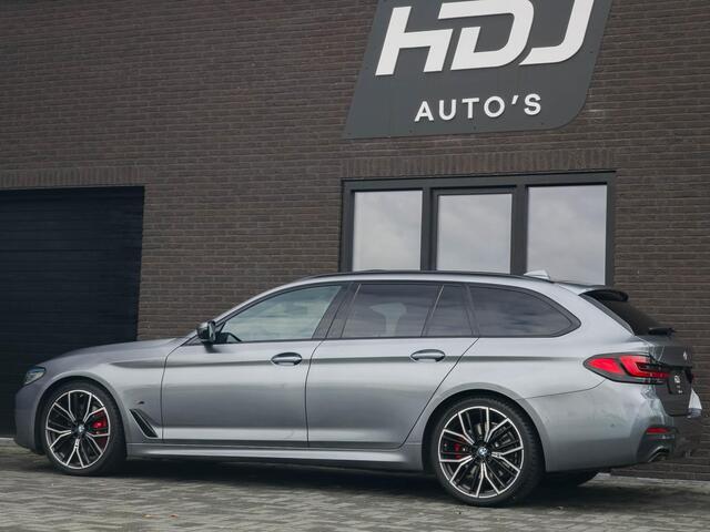 BMW 5-SERIE Touring 530i M Sport | Pano | H&K | Topv. | Laser | Nappa | Trekhaak |