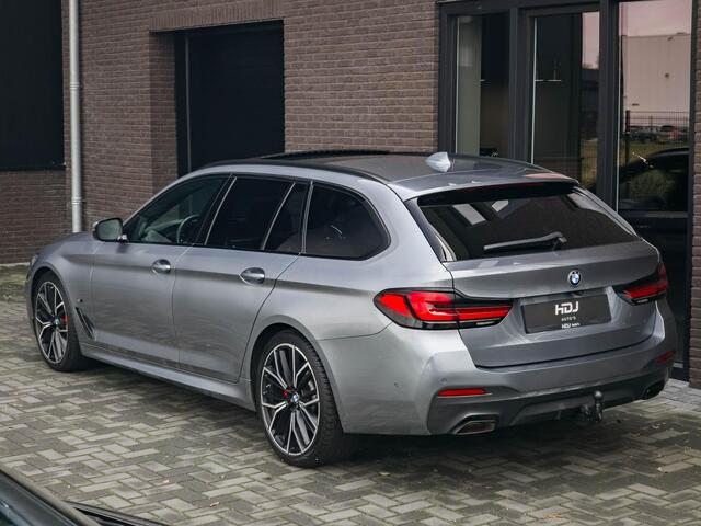 BMW 5-SERIE Touring 530i M Sport | Pano | H&K | Topv. | Laser | Nappa | Trekhaak |