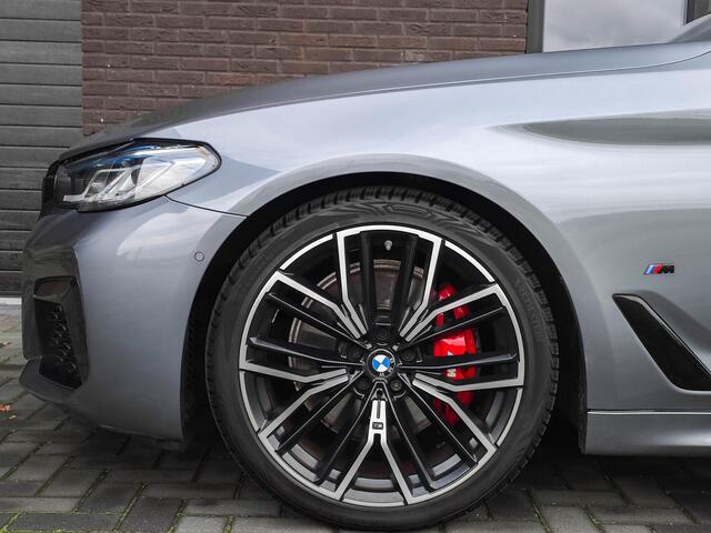 BMW 5-SERIE Touring 530i M Sport | Pano | H&K | Topv. | Laser | Nappa | Trekhaak |