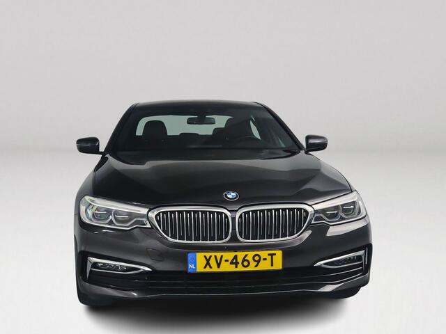 BMW 5-SERIE 520i High Executive Edition | Navigatie | Head-up Display | Stoelverwarming