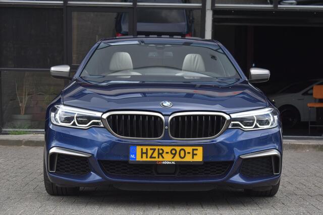 BMW 5-SERIE M550i xDrive High Executive HUD Pano Lane ACC B&W Sfeer