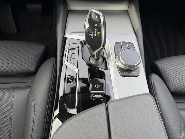 BMW 5-SERIE Touring 530e Business Edition Plus Org NL 1ste eigenaar