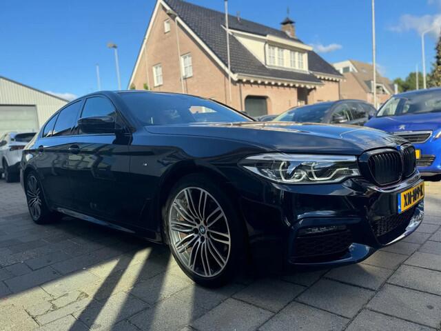 BMW 5-SERIE 520i High Executive M-Sport