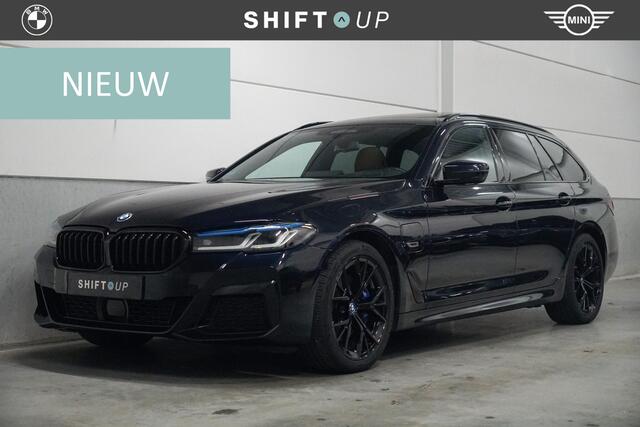 BMW 5-SERIE Touring 530e xDrive M-Sport | Panoramadak | Harman Kardon | Head Up
