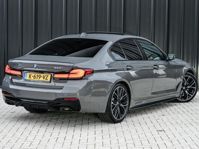 BMW 5-SERIE 530i HIGH EXECUTIVE | NL-AUTO | M-SPORT | PANORAMADAK | COMFORT ACCESS | M-SPORT BRAKE | SHADOW LASER LIGHTS | AMBIANCE INTERIEUR | HEAD-UP | HARMAN/KARDON | M-PERFORMANCE | BMW GESTURE | M SPORT SUSPENSION | ACTIVE CRUISE