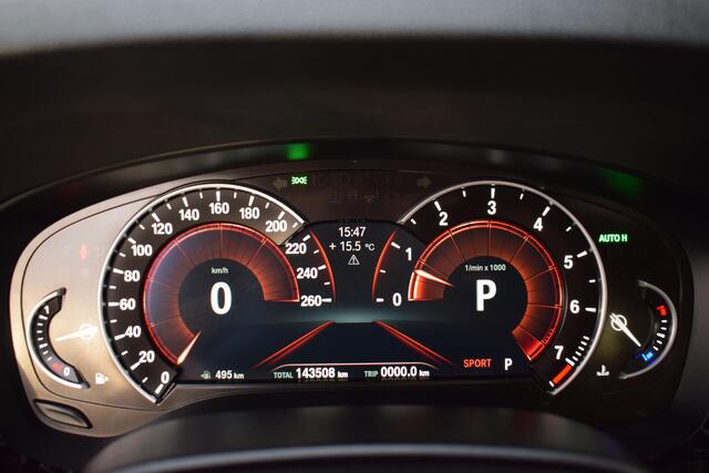 BMW 5-SERIE 520i High Executive Panodak |