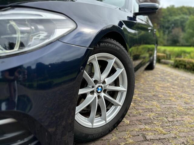 BMW 5-SERIE 520i High Exe | 360 Camera | Adpative | Memory | Dealer Onderhouden |