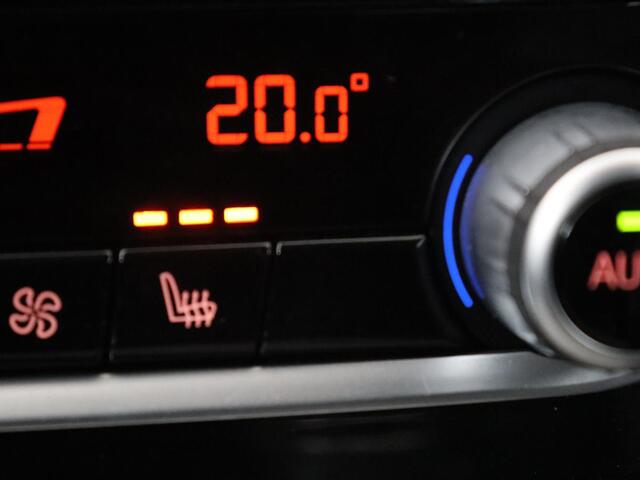 BMW 5-SERIE 530i High Executive | M Sport | Schuifdak | Head-Up | Harman/Kardon | Leder | Carplay | Stoelverwarming | Camera | Full LED | Stuurverwarming | 20 '' | Navigatie | Sfeerverlichting