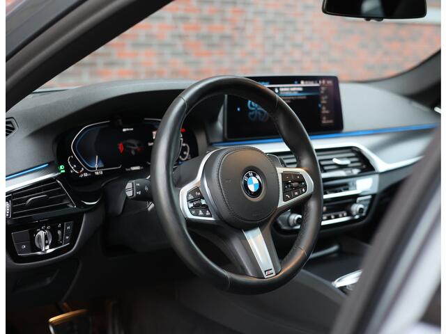 BMW 5-SERIE Touring 530e High Executive