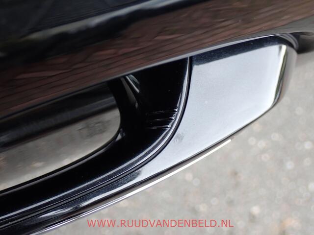 BMW 5-SERIE Touring 530i PANODAK/HEADUP/KEYLESS/ACC/CARPLAY/SPORTLEER/CAMERA